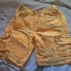 Arizona Jean's camo shorts